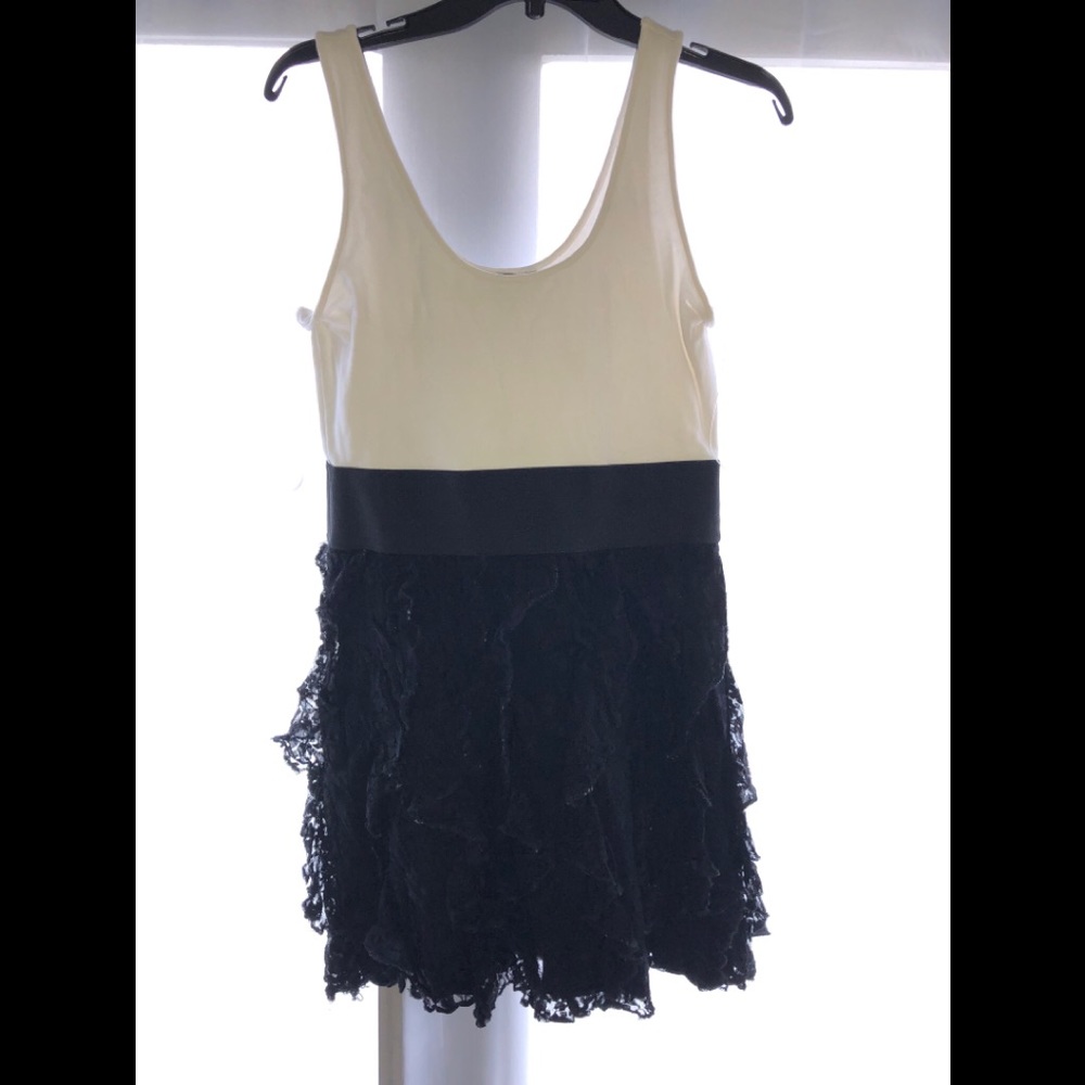 Express size medium lace ruffled dress